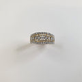 9ct yellow gold ring.