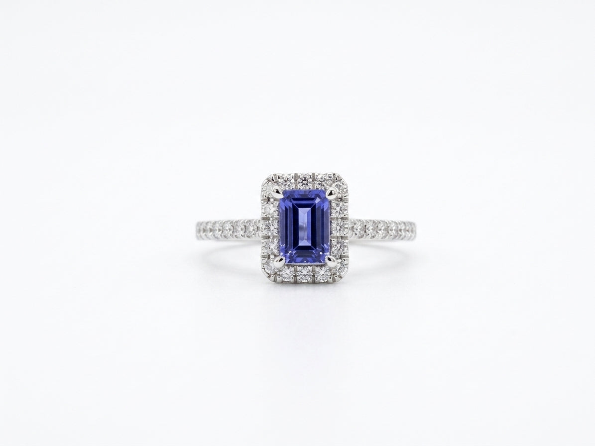 9ct white gold ring