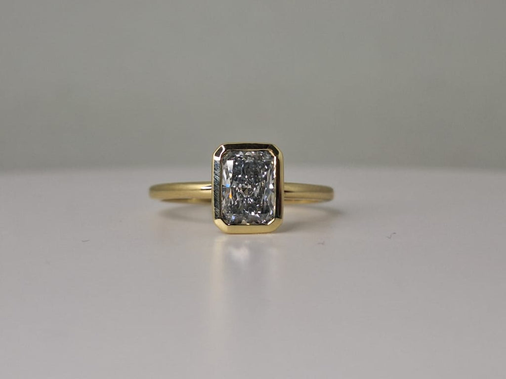 9ct yellow gold ring set with rectangle laboratory grown diamond