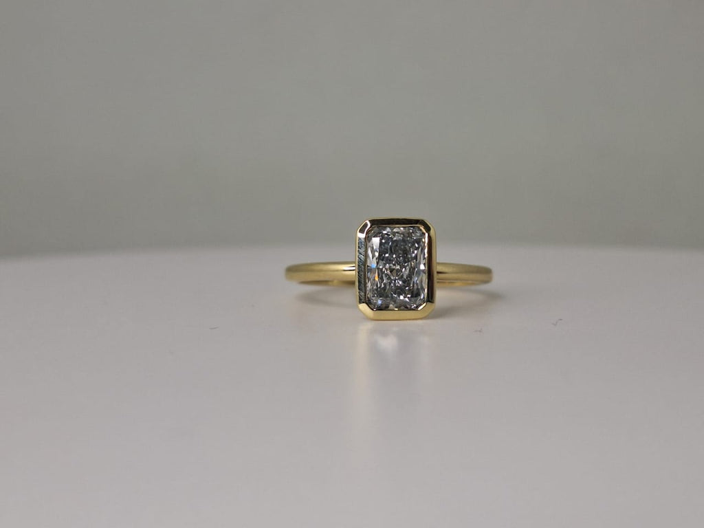 9ct yellow gold ring set with rectangle laboratory grown diamond